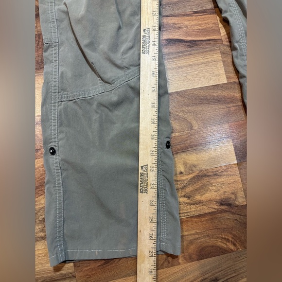 KÜHL Women’s Cargo Pants 👖
Size 2 Regular – Khaki - Picture 4 of 8